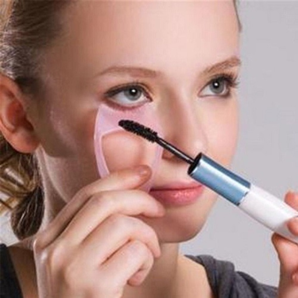 15 Pairs New Reusable Eyelashes + 1 Eyelash Curler - Picture 3 of 5